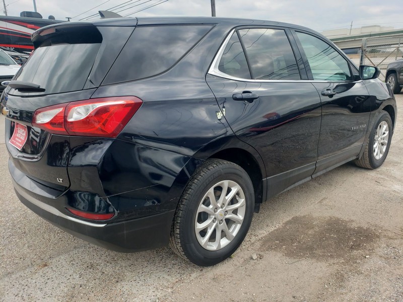 Chevrolet Equinox Vehicle Full-screen Gallery Image 04