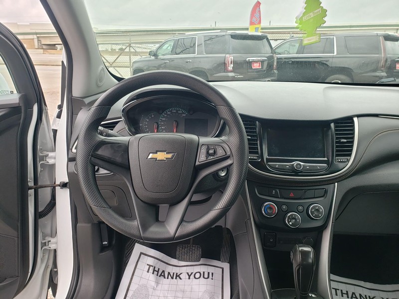 Chevrolet Trax Vehicle Full-screen Gallery Image 06