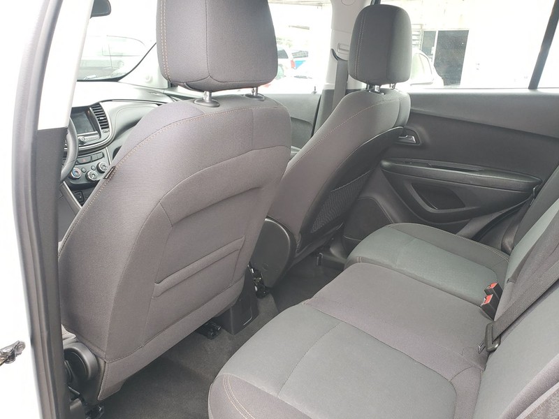 Chevrolet Trax Vehicle Full-screen Gallery Image 07