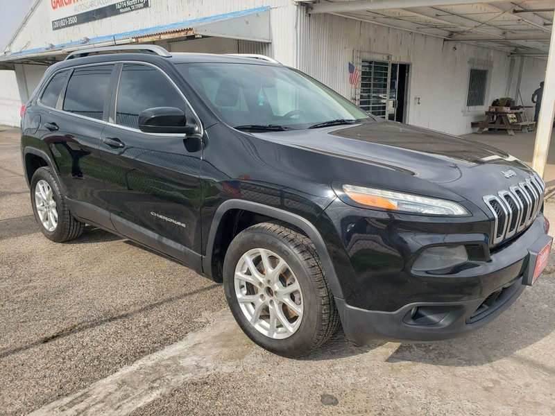 Jeep Cherokee Vehicle Full-screen Gallery Image 02