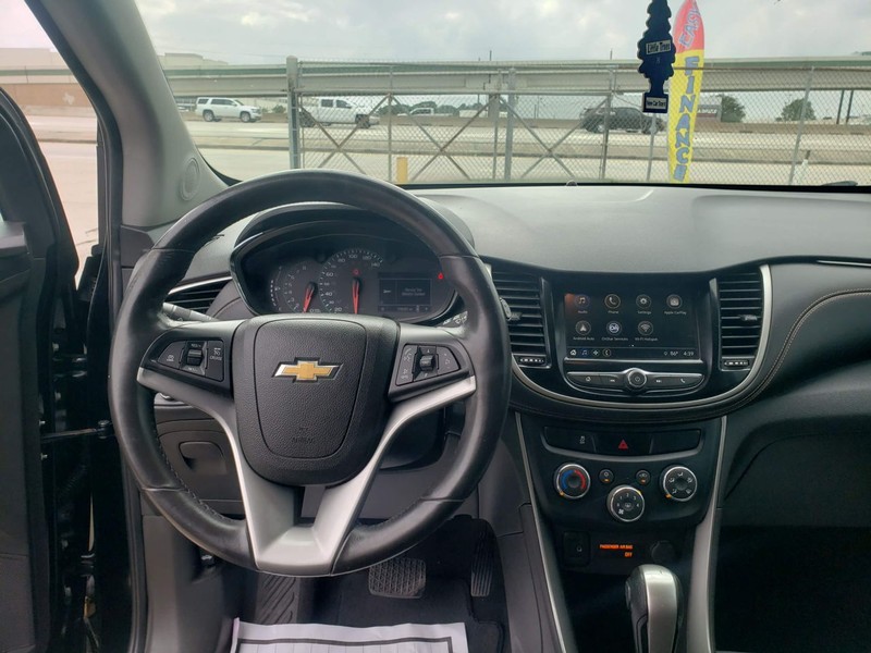 Chevrolet Trax Vehicle Full-screen Gallery Image 06