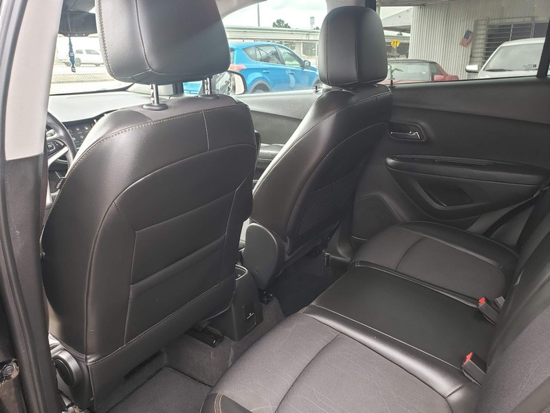 Chevrolet Trax Vehicle Full-screen Gallery Image 07