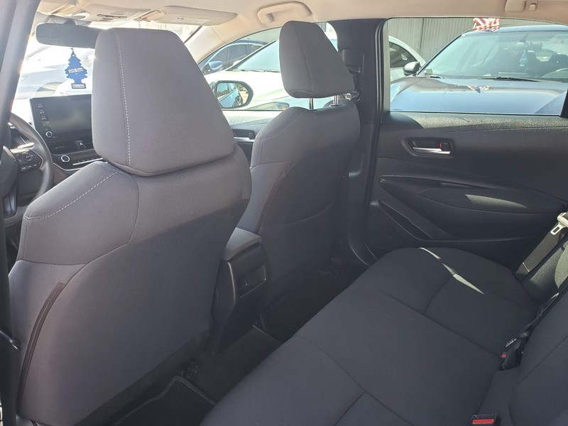 Toyota Corolla Vehicle Full-screen Gallery Image 07