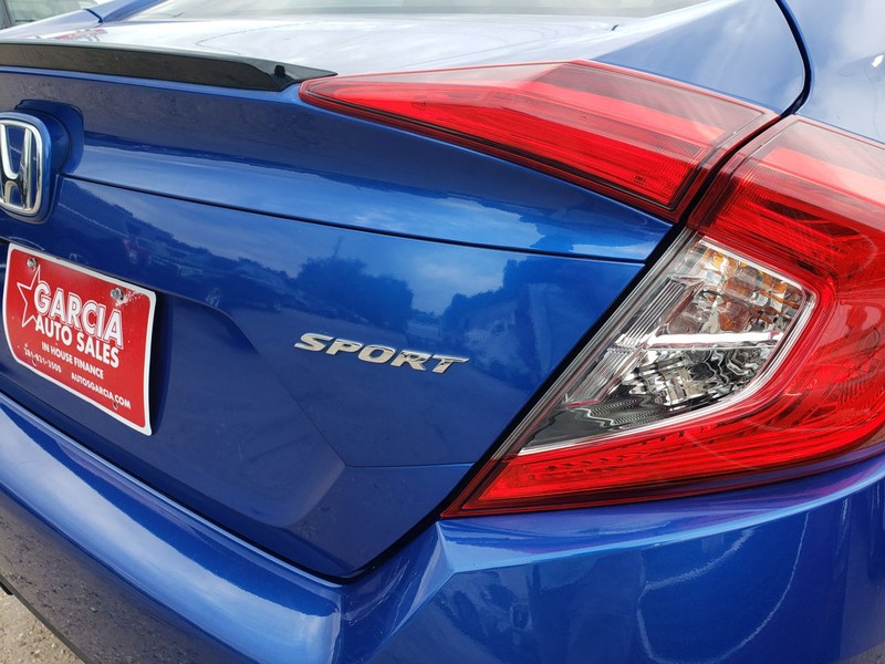Honda Civic Sedan Vehicle Full-screen Gallery Image 05