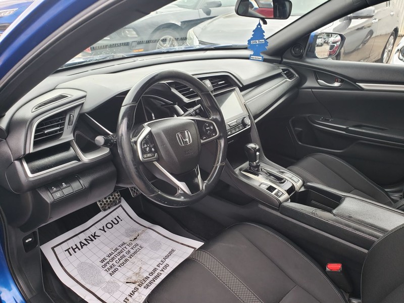 Honda Civic Sedan Vehicle Full-screen Gallery Image 07