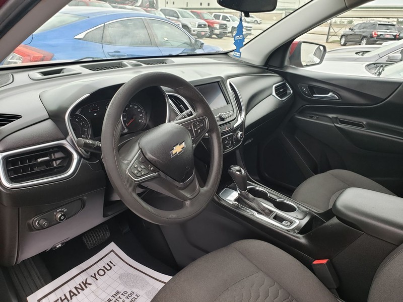 Chevrolet Equinox Vehicle Full-screen Gallery Image 06