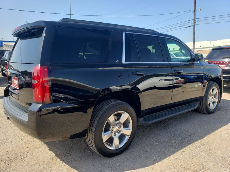 Chevrolet Tahoe Vehicle Full-screen Gallery Image 02