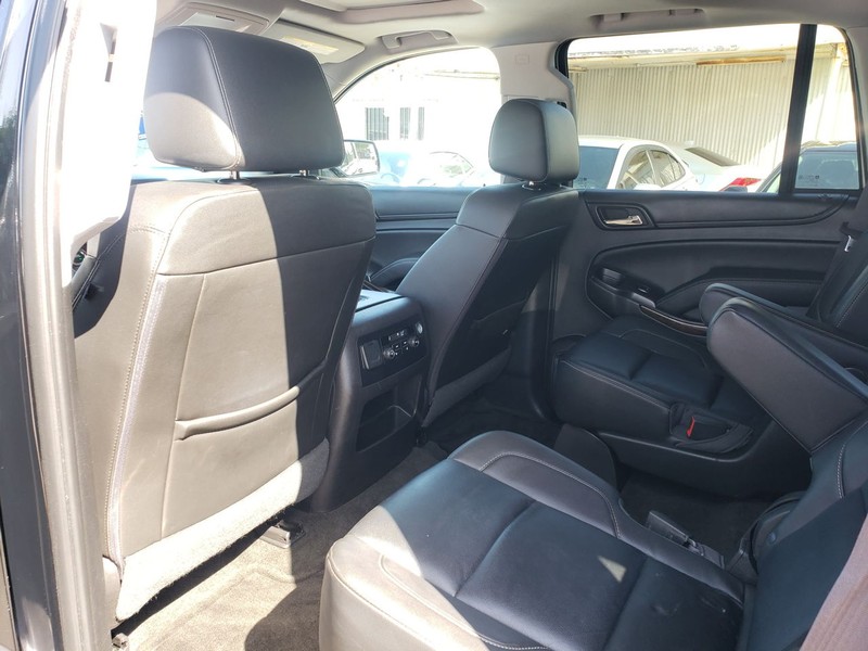 Chevrolet Tahoe Vehicle Full-screen Gallery Image 08