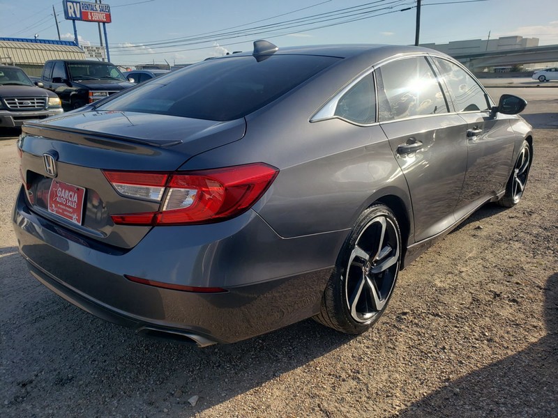 Honda Accord Sedan Vehicle Full-screen Gallery Image 02