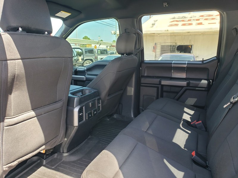 Ford F-150 Vehicle Full-screen Gallery Image 07