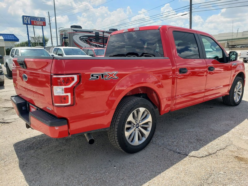 Ford F-150 Vehicle Full-screen Gallery Image 02