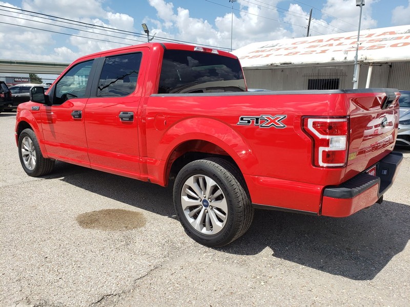 Ford F-150 Vehicle Full-screen Gallery Image 04
