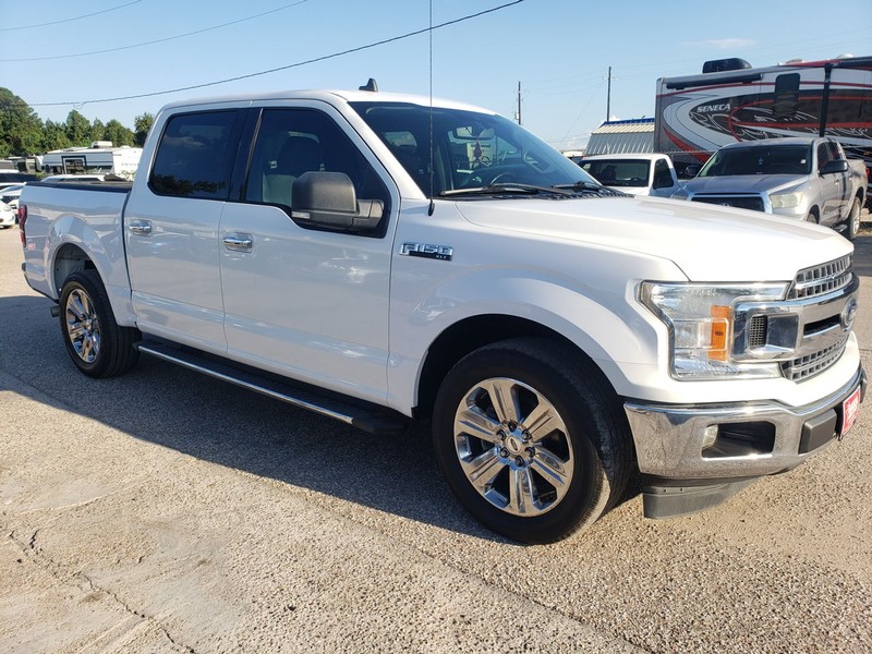 Ford F-150 Vehicle Full-screen Gallery Image 02