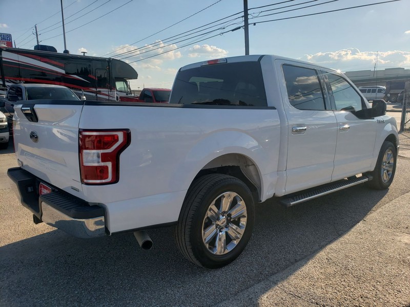 Ford F-150 Vehicle Full-screen Gallery Image 03