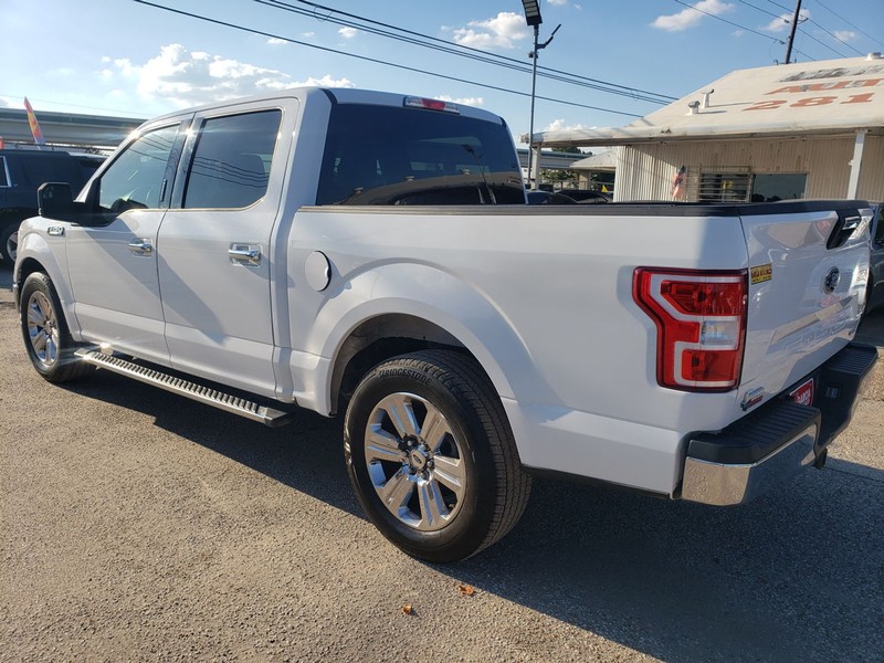 Ford F-150 Vehicle Full-screen Gallery Image 04