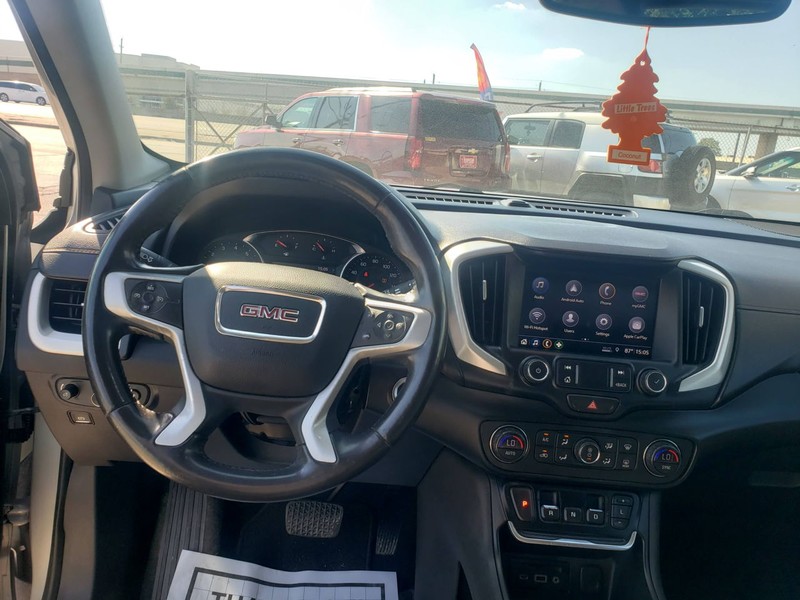 GMC Terrain Vehicle Full-screen Gallery Image 05