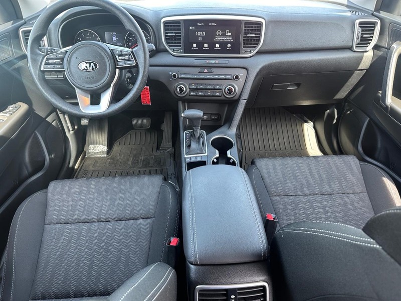 Chevrolet Silverado 1500 Vehicle Full-screen Gallery Image 15