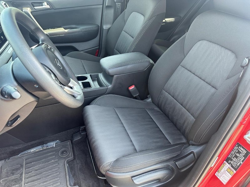 Chevrolet Silverado 1500 Vehicle Full-screen Gallery Image 28