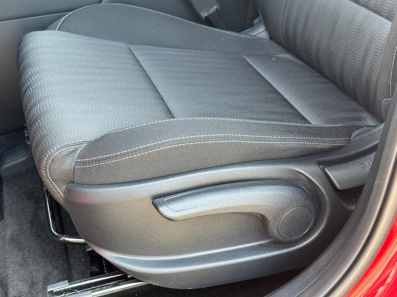 Chevrolet Silverado 1500 Vehicle Full-screen Gallery Image 29