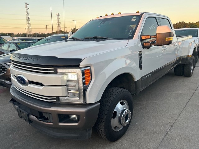 more details - ford super duty f-350 drw