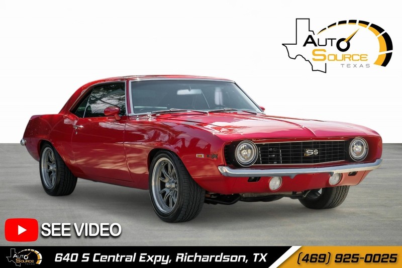 Chevrolet Camaro Vehicle Full-screen Gallery Image 01