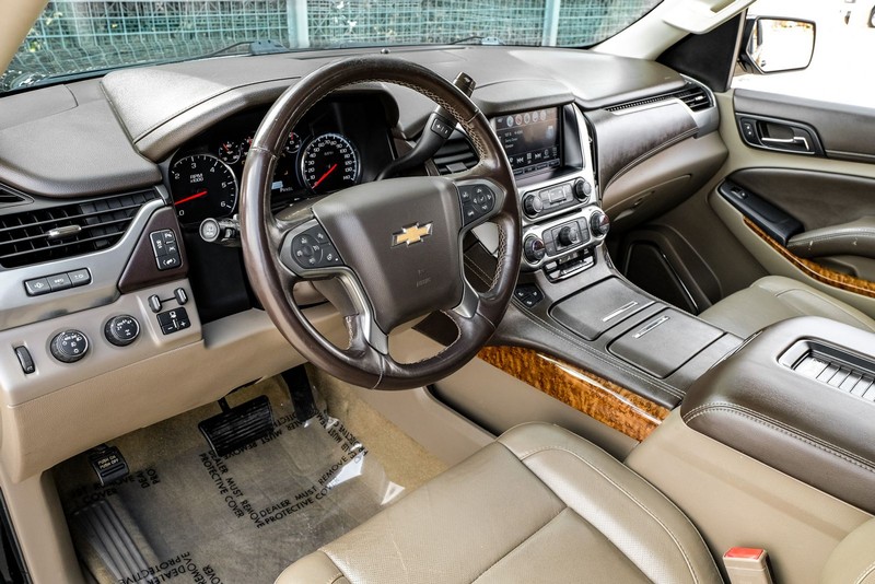 Chevrolet Tahoe Vehicle Full-screen Gallery Image 03
