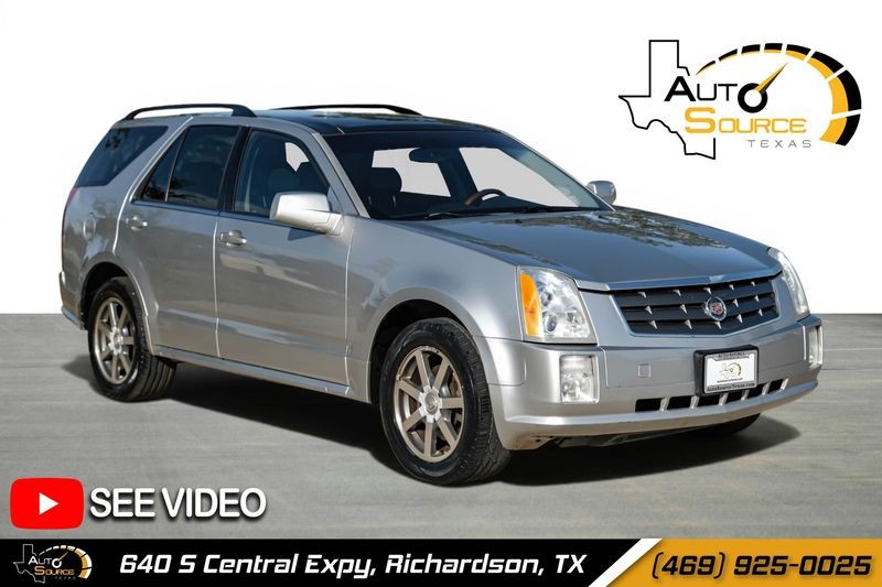 Cadillac SRX Vehicle Full-screen Gallery Image 01