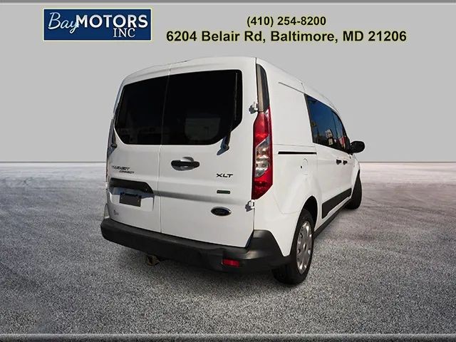 Ford Transit Connect Vehicle Full-screen Gallery Image 4