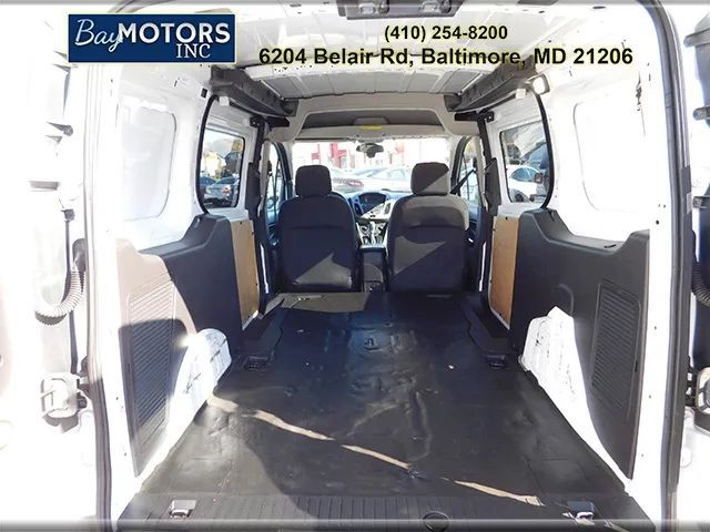 Ford Transit Connect Vehicle Full-screen Gallery Image 6