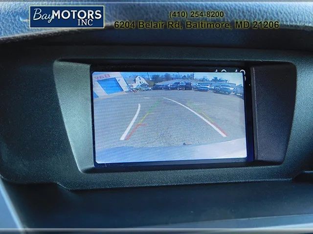 Ford Transit Connect Vehicle Full-screen Gallery Image 14