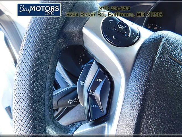 Ford Transit Connect Vehicle Full-screen Gallery Image 17