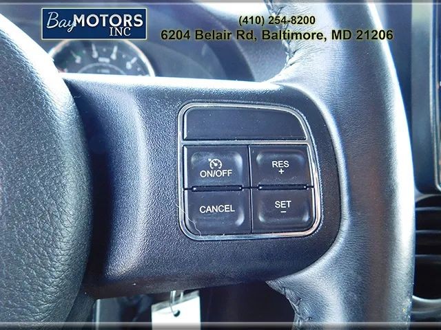 Jeep Wrangler Unlimited Vehicle Full-screen Gallery Image 22