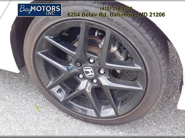 Honda Civic Sedan Vehicle Full-screen Gallery Image 6