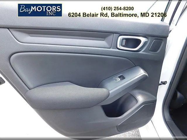 Honda Civic Sedan Vehicle Full-screen Gallery Image 8