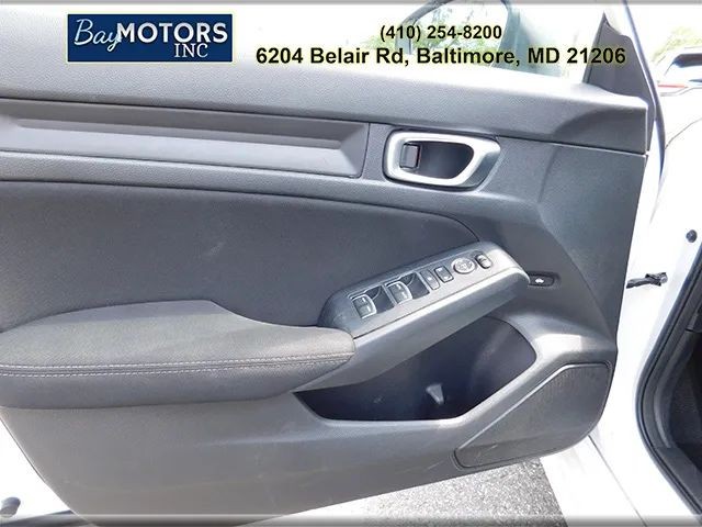 Honda Civic Sedan Vehicle Full-screen Gallery Image 11