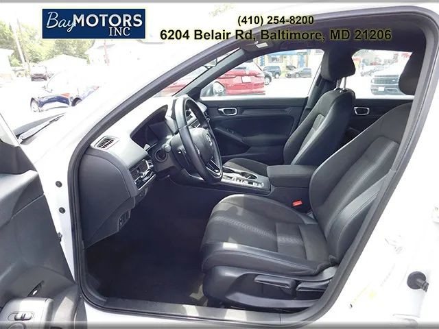 Honda Civic Sedan Vehicle Full-screen Gallery Image 12