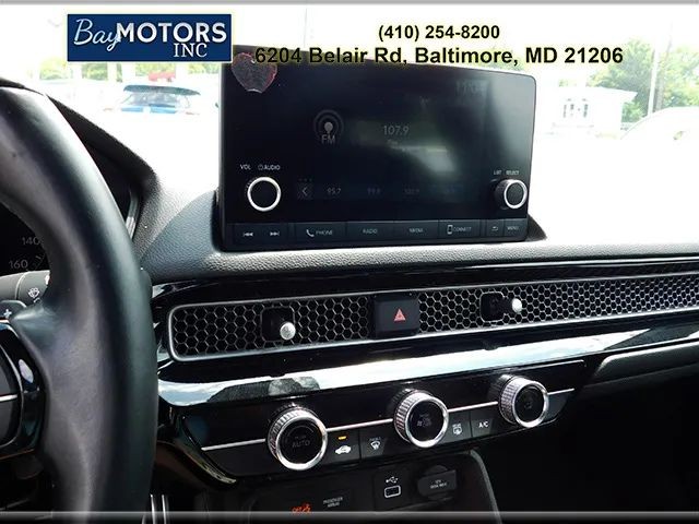 Honda Civic Sedan Vehicle Full-screen Gallery Image 14