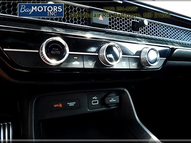 Honda Civic Sedan Vehicle Full-screen Gallery Image 16