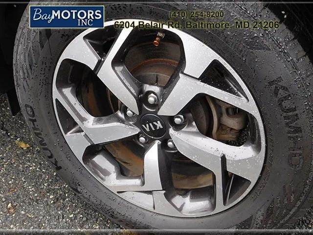 Kia Sportage Vehicle Full-screen Gallery Image 7