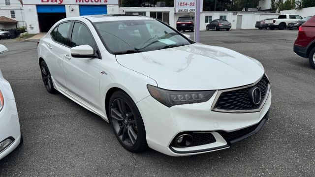 Acura TLX Vehicle Full-screen Gallery Image 3