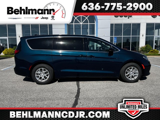 2025 Chrysler Pacifica Select at Behlmann Auto Credit in Troy MO