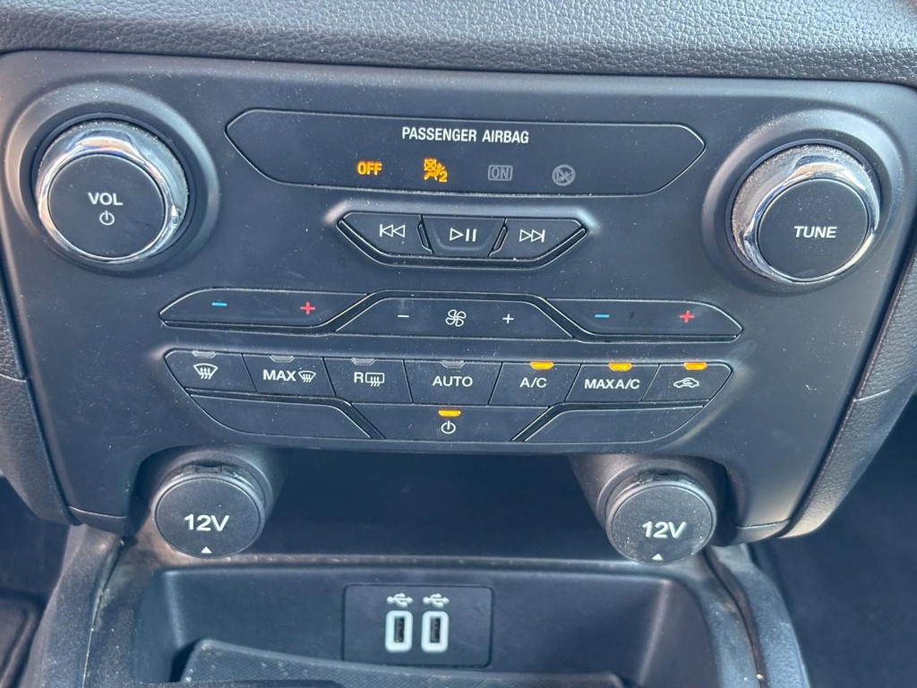 Ford Ranger Vehicle Full-screen Gallery Image 21