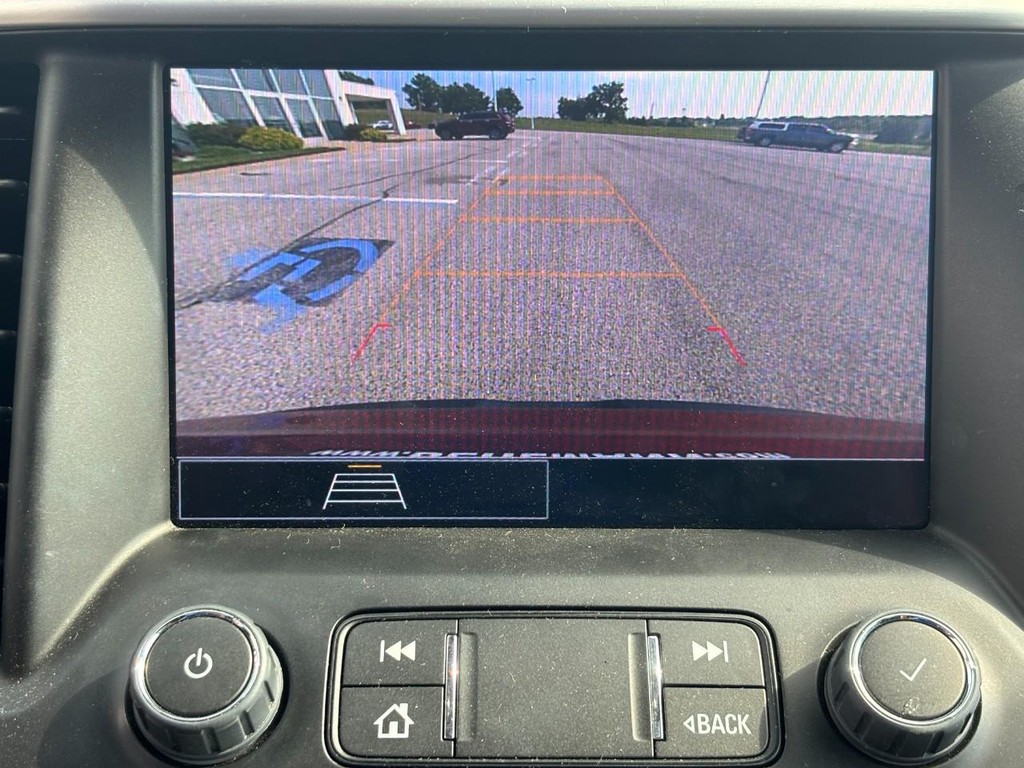 GMC Acadia Vehicle Full-screen Gallery Image 22