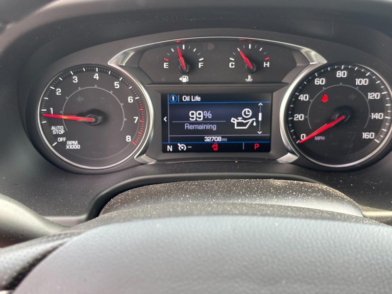 GMC Acadia Vehicle Full-screen Gallery Image 20