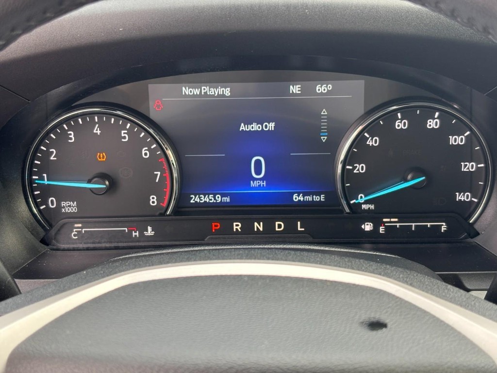 Ford Explorer Vehicle Full-screen Gallery Image 20