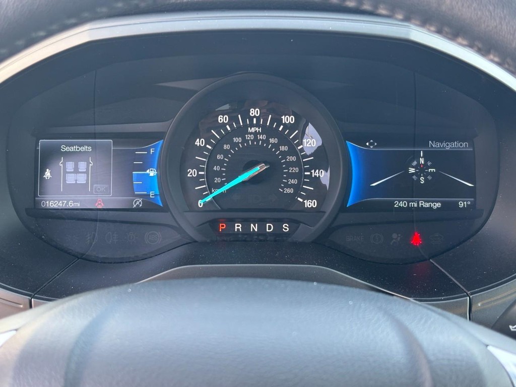 Ford Edge Vehicle Full-screen Gallery Image 19