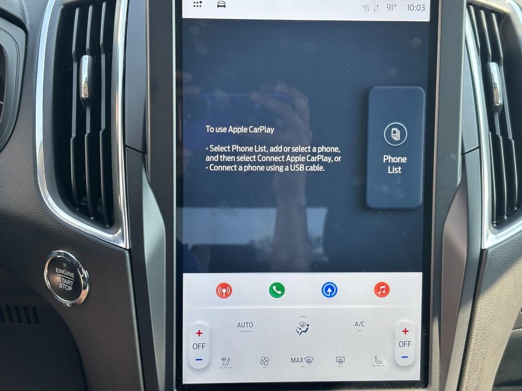 Ford Edge Vehicle Full-screen Gallery Image 20