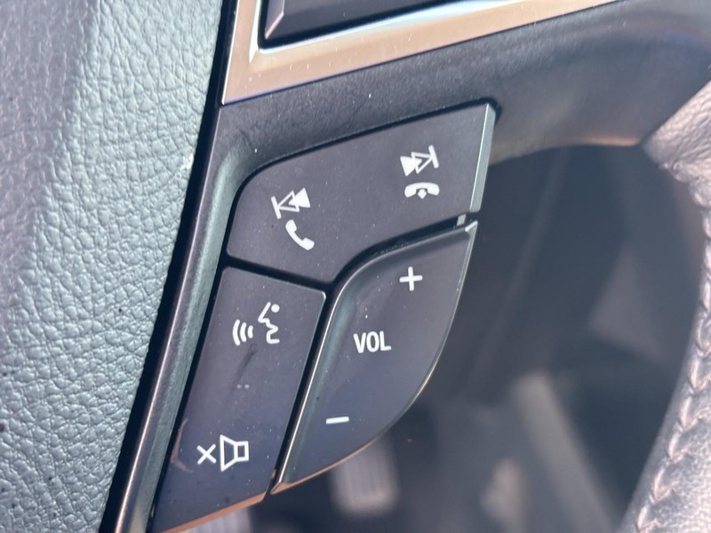 Ford Edge Vehicle Full-screen Gallery Image 18