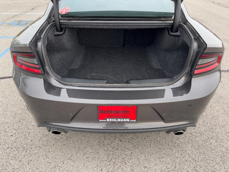 Dodge Charger Vehicle Full-screen Gallery Image 04