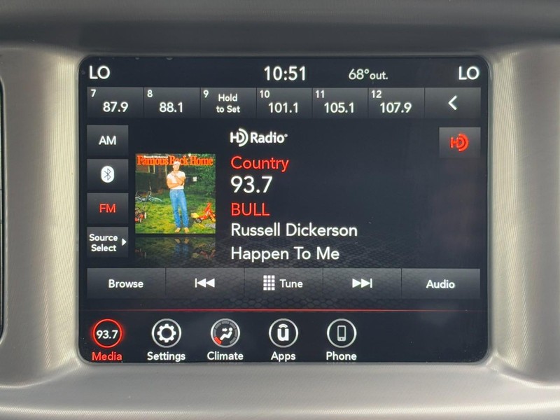 Dodge Charger Vehicle Full-screen Gallery Image 13